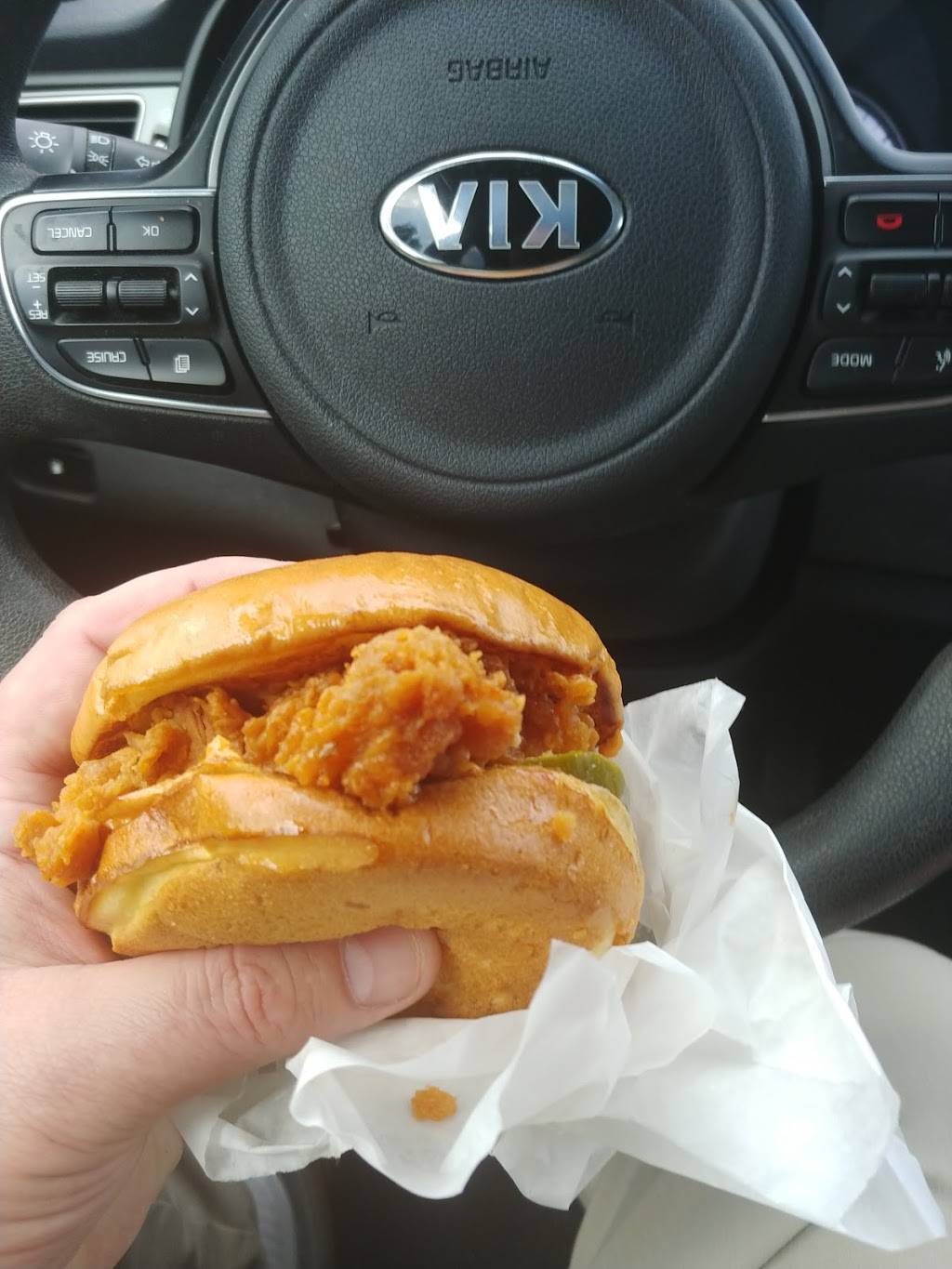 Popeyes Louisiana Kitchen | restaurant | 7049 N Seacrest Blvd, Lantana, FL 33462, USA | 5615857861 OR +1 561-585-7861