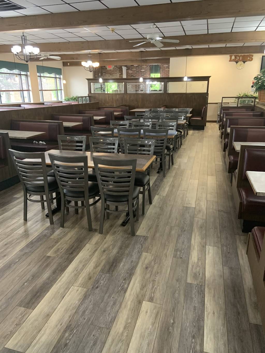 LivoniaTownGrill | restaurant | 29041 W Seven Mile Rd, Livonia, MI 48152, USA | 2484783710 OR +1 248-478-3710