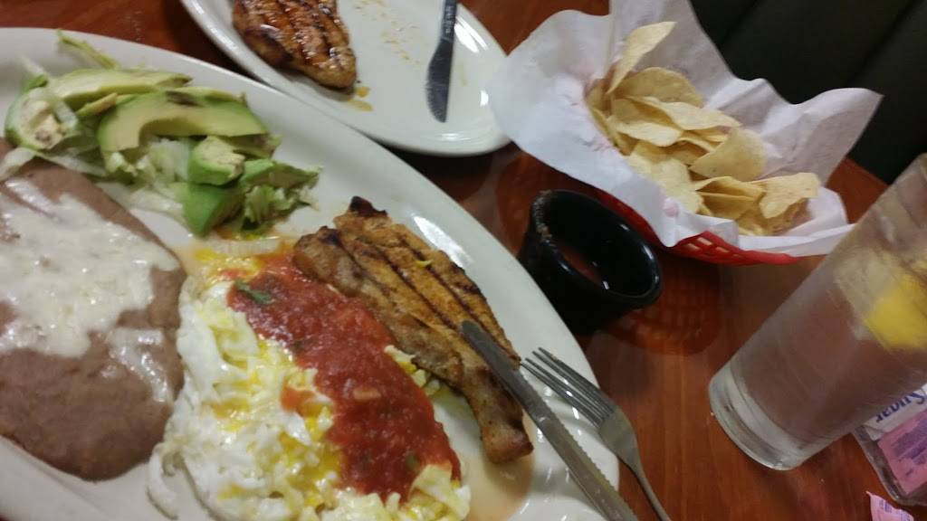 Martinez Restaurant | restaurant | 901 Gross Rd, Mesquite, TX 75149, USA | 9722887772 OR +1 972-288-7772