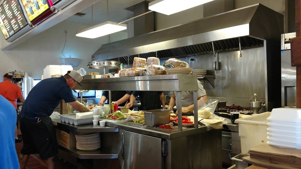 Petes Place | restaurant | 40093 CA-41, Oakhurst, CA 93644, USA | 5596830772 OR +1 559-683-0772