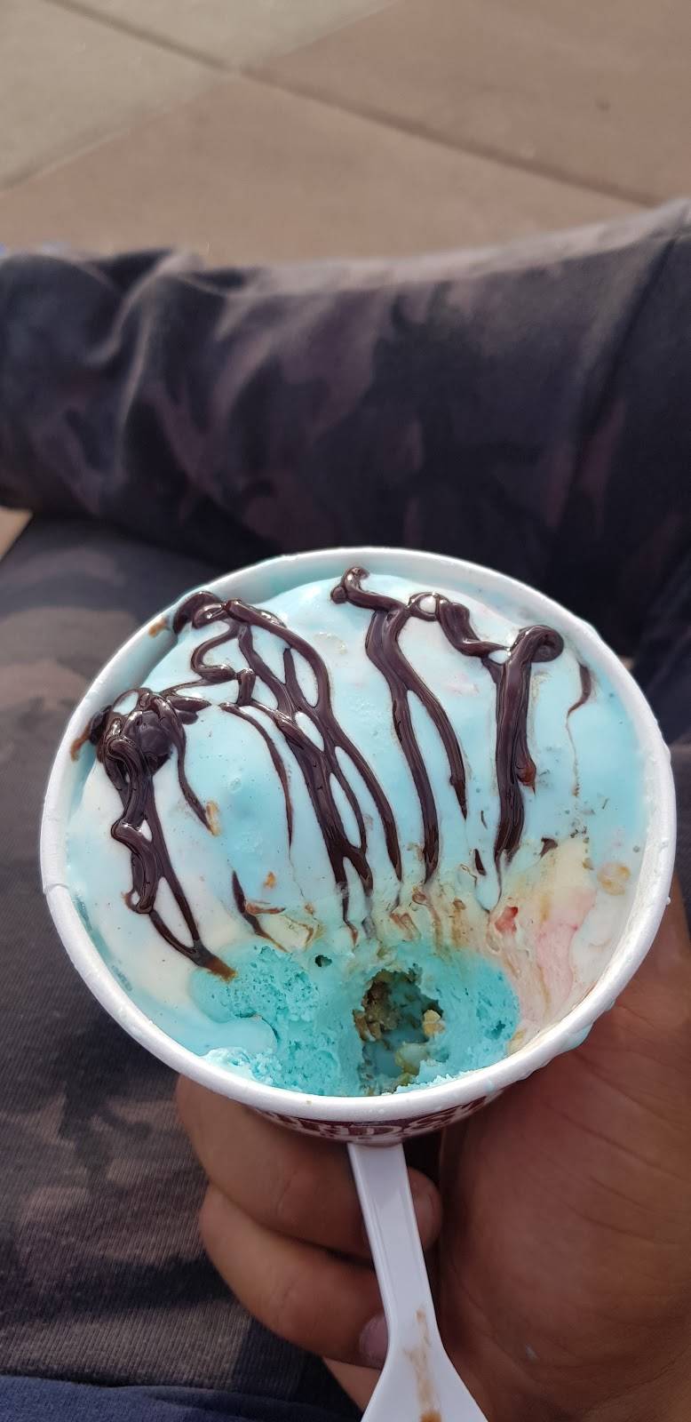 Cold Stone Creamery | bakery | 3425 Princeton Rd Ste 100, Hamilton, OH 45011, USA | 5138950687 OR +1 513-895-0687