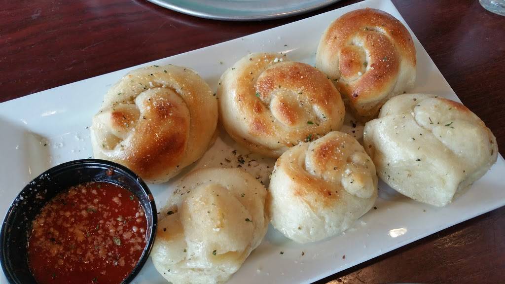 NY Pie | restaurant | 305 Indian Lake Blvd, Hendersonville, TN 37075, USA | 6154315618 OR +1 615-431-5618