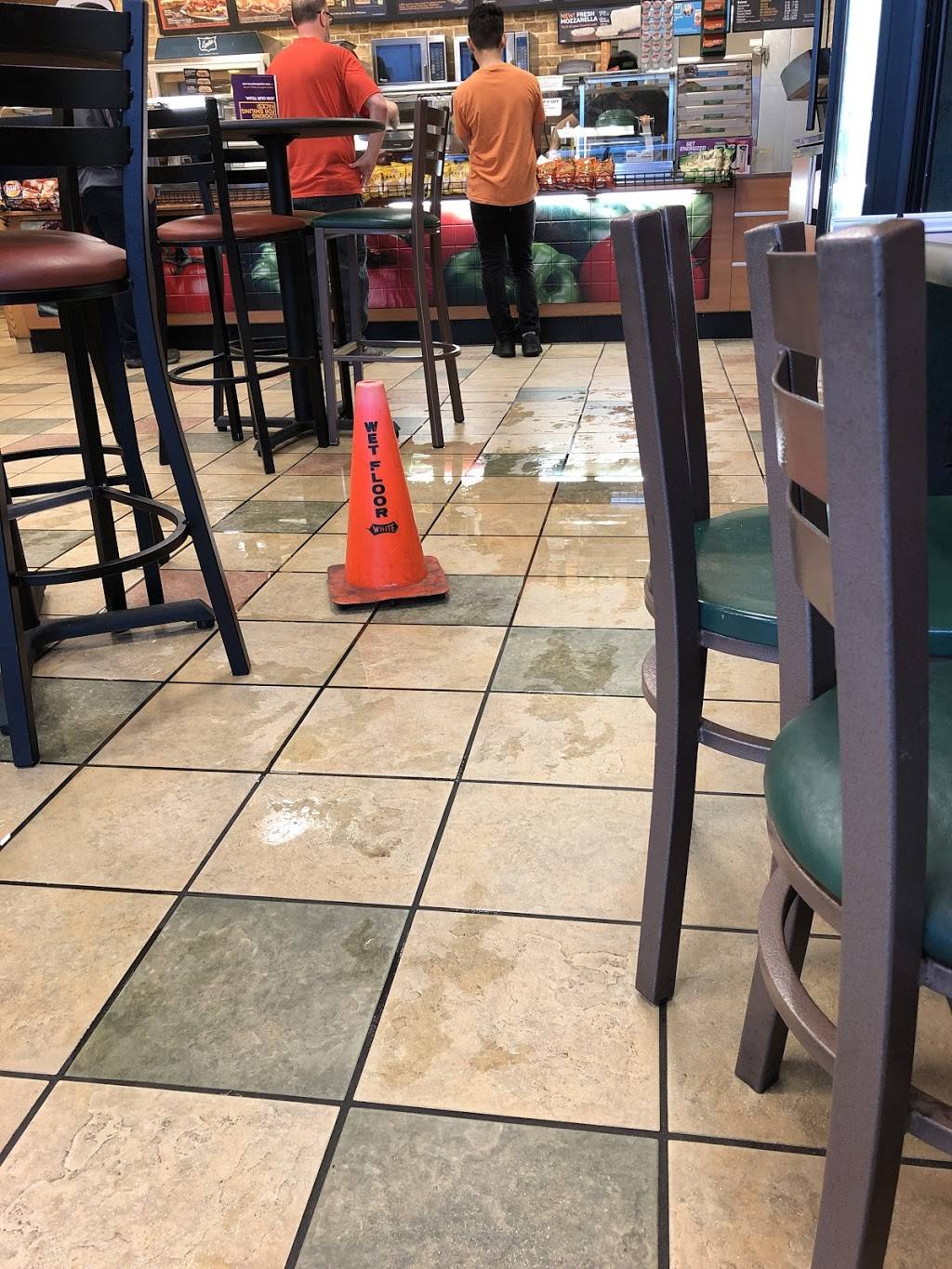 Subway | restaurant | 2421 S York St, Muskogee, OK 74403, USA | 9186831122 OR +1 918-683-1122