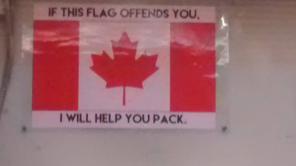 Sharkys Bar & Grill | restaurant | 247 Welland Ave, St. Catharines, ON L2R 2P6, Canada | 9056857480 OR +1 905-685-7480
