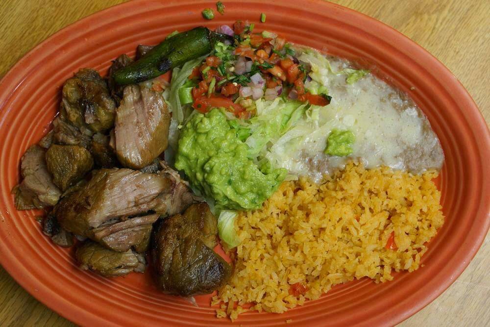 Los Cazadores | restaurant | 637 Ohio Pike, Cincinnati, OH 45245, USA | 5138436195 OR +1 513-843-6195