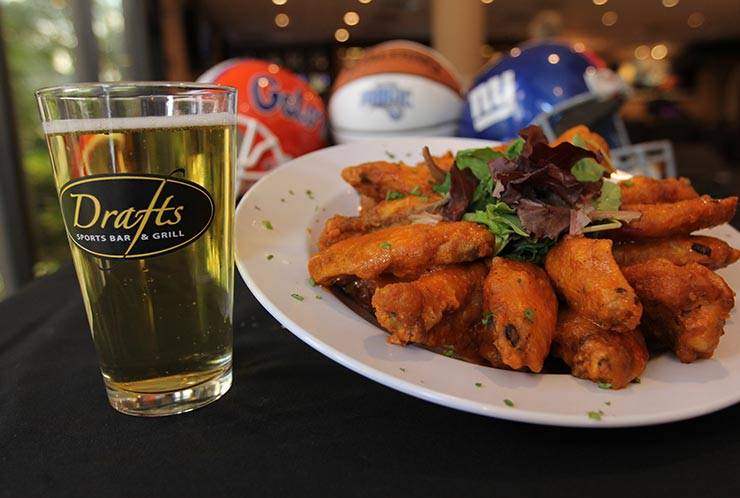 Drafts Sports Grill | restaurant | 2280 Shepherd of the Hills Expy, Branson, MO 65616, USA | 4173206045 OR +1 417-320-6045