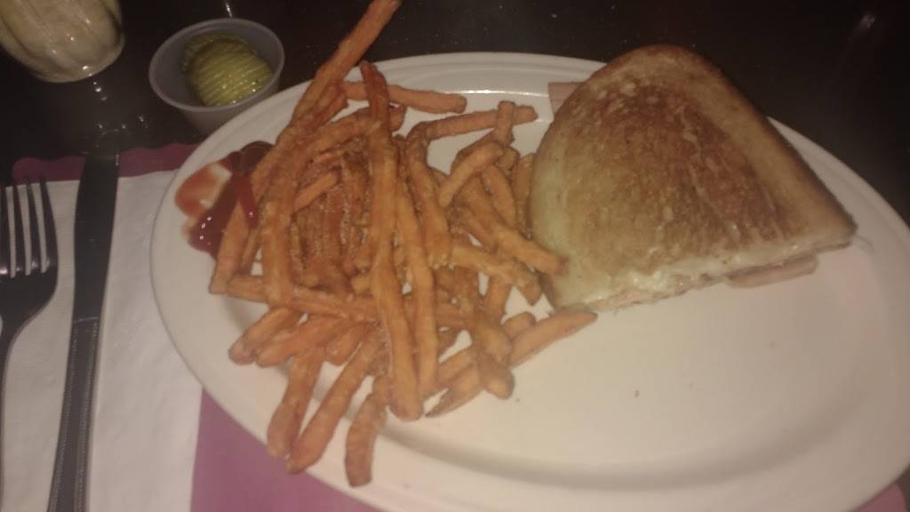 Jimmies Place | meal takeaway | 133 Main St, Seymour, CT 06483, USA | 2038813026 OR +1 203-881-3026