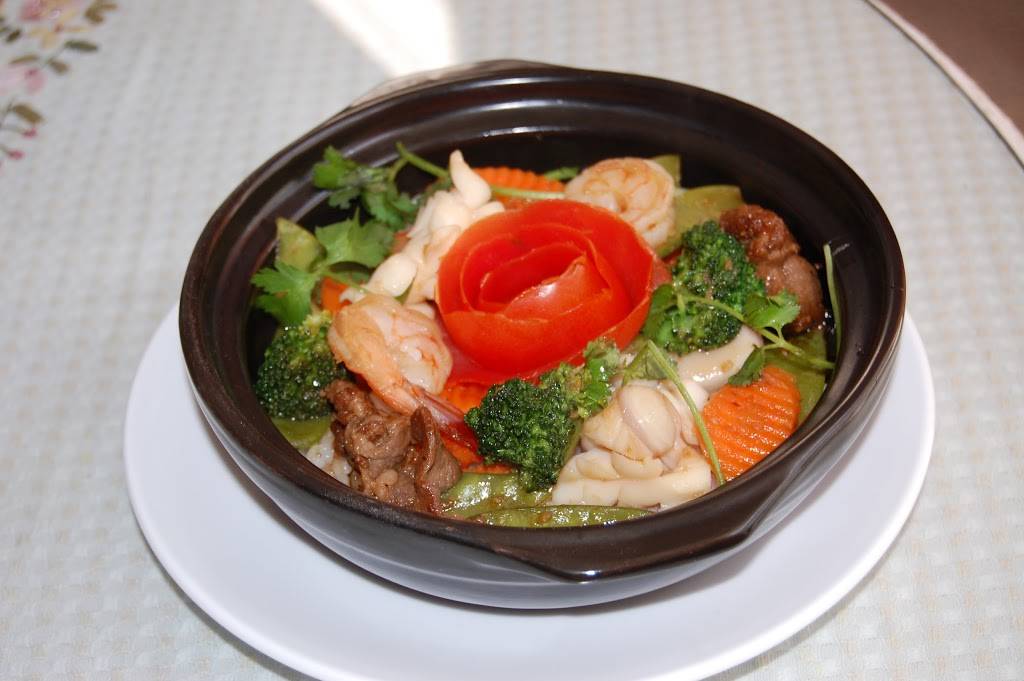 Viets Cuisine | restaurant | 2828 GA-54, Peachtree City, GA 30269, USA | 7704872494 OR +1 770-487-2494