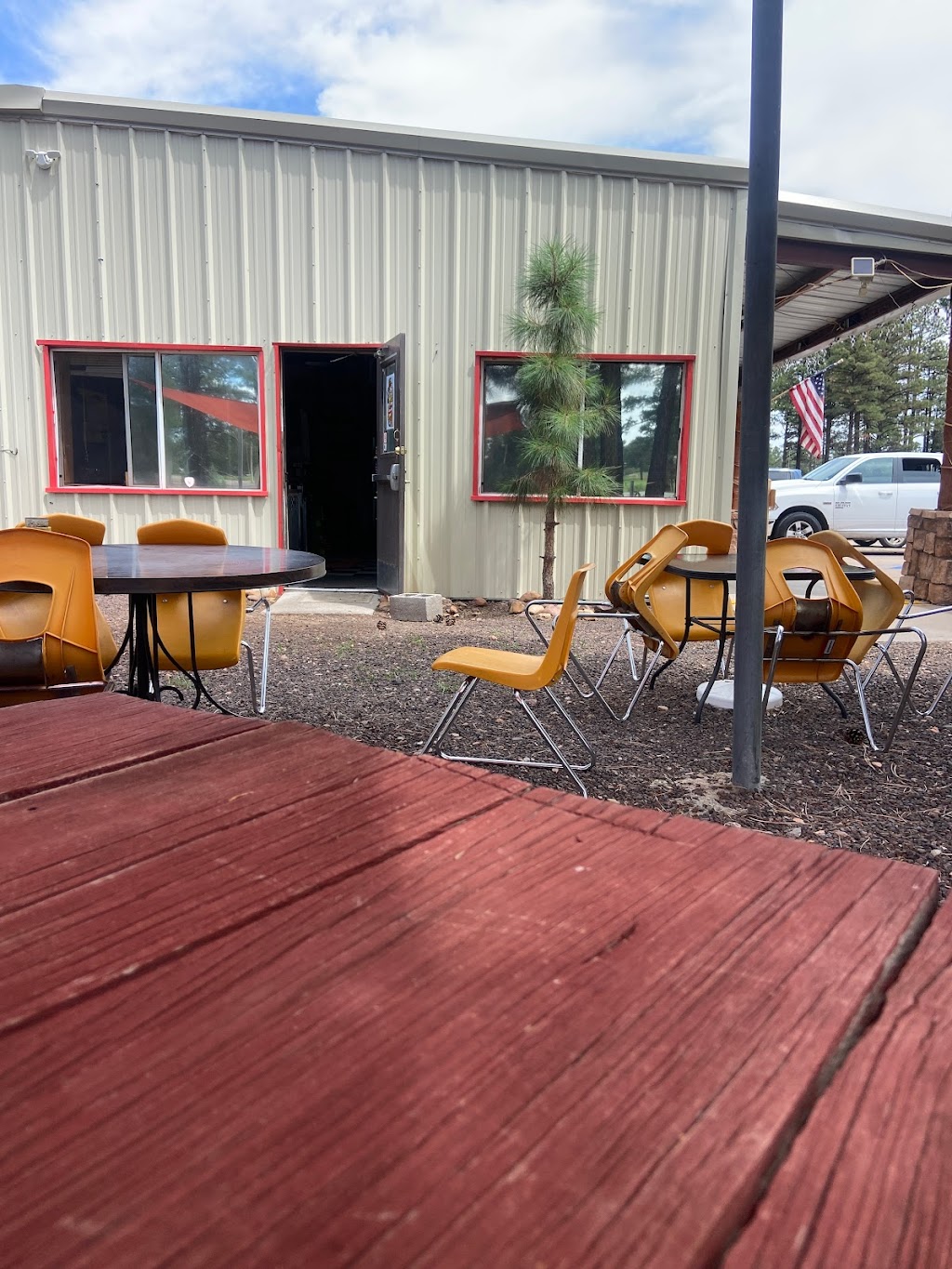 Pit Stop Pizza | restaurant | 2232 AZ-260, Heber-Overgaard, AZ 85928, USA | 9285355711 OR +1 928-535-5711