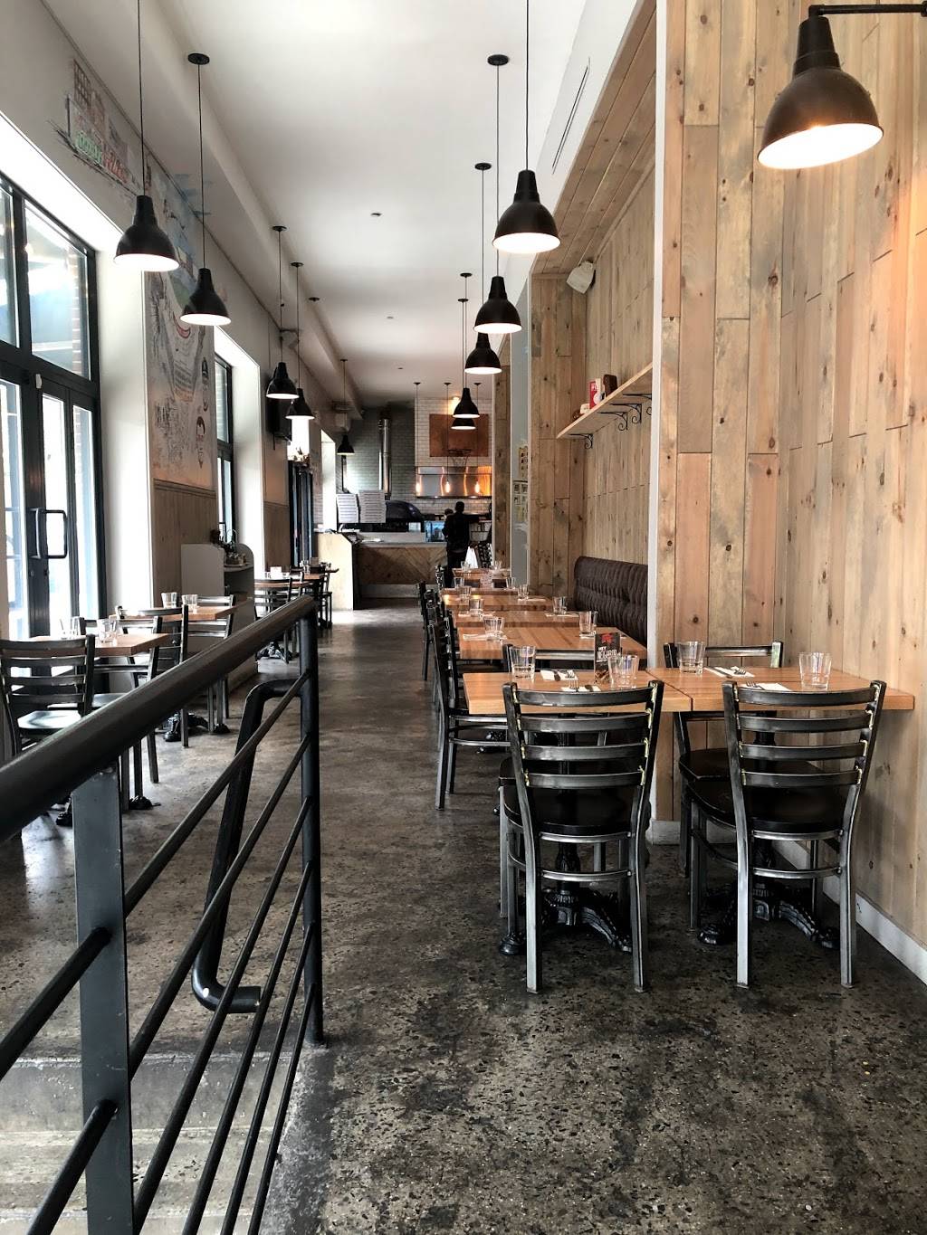 Montes Brick Oven | restaurant | 136 Alexander Ave, The Bronx, NY 10454, USA | 7189425575 OR +1 718-942-5575