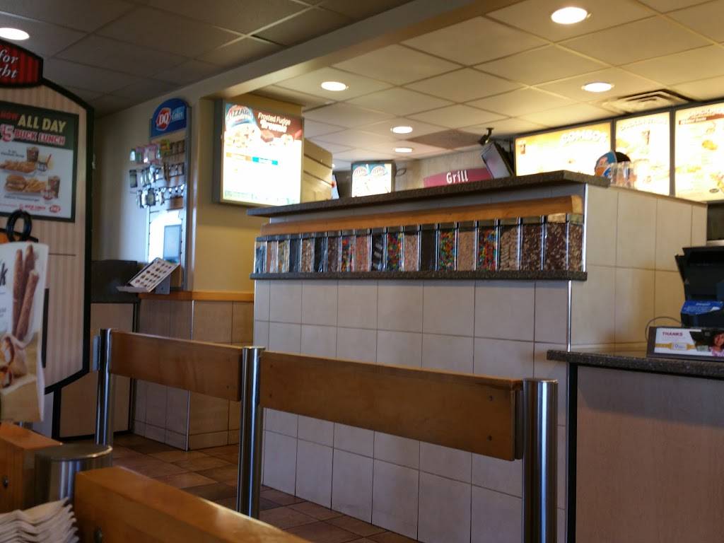 Dairy Queen Grill & Chill | restaurant | 3029 Calumet Ave, Valparaiso, IN 46383, USA | 2194644455 OR +1 219-464-4455