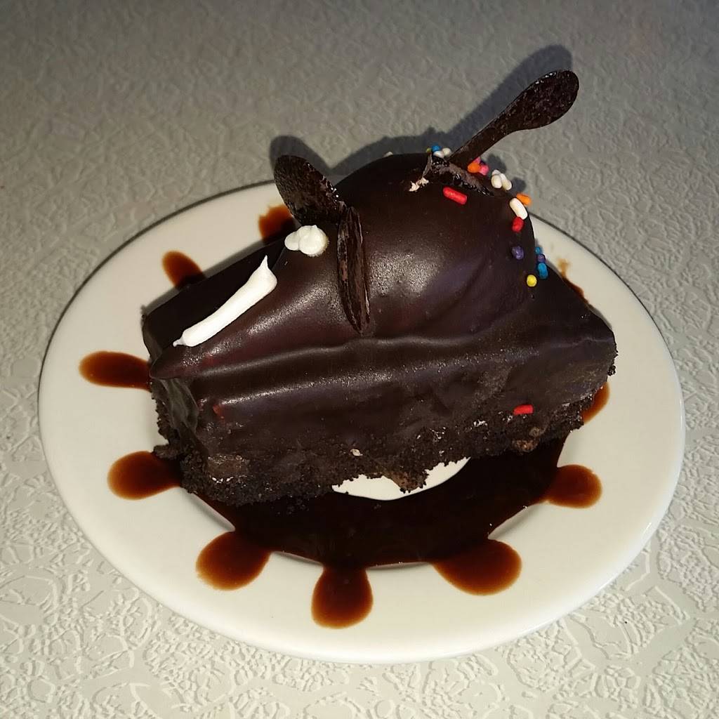 Vickys Diner | restaurant | 4320 W Market St, York, PA 17408, USA | 2238483181 OR +1 223-848-3181