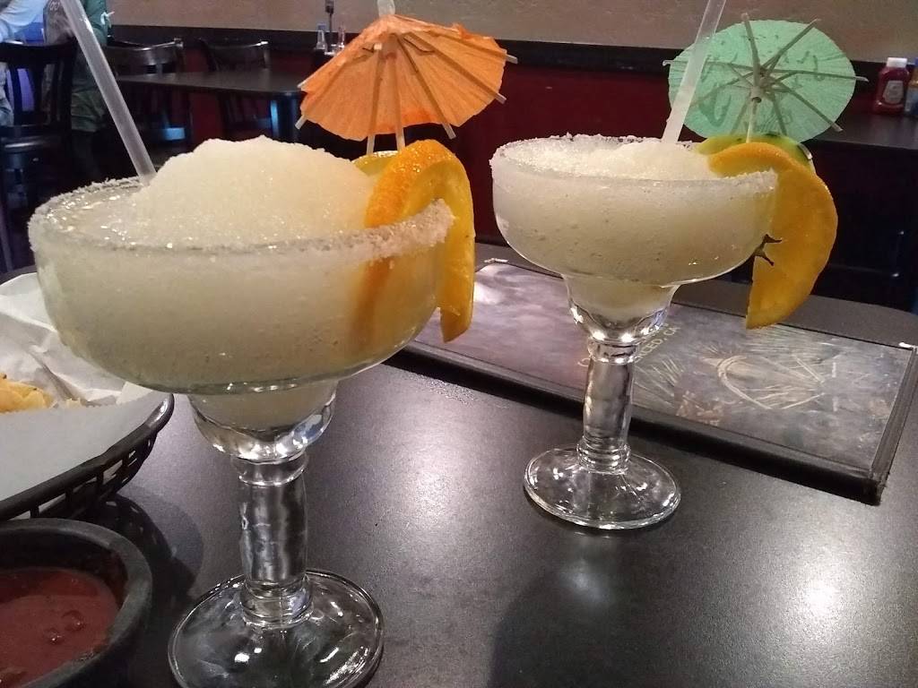 Agaves Mexican Grill | restaurant | 731 E Yosemite Ave #D, Merced, CA 95340, USA | 2095804662 OR +1 209-580-4662