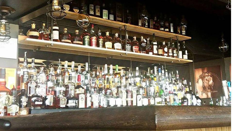 Red Barn Kitchen | restaurant | 910 S Airport Rd, Decatur, IL 62521, USA | 2173307777 OR +1 217-330-7777