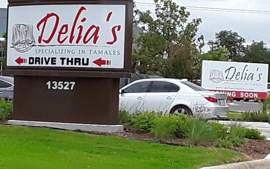 Delias Specializing in Tamales | restaurant | 13527 Hausman Pass, San Antonio, TX 78249, USA | 2108641111 OR +1 210-864-1111