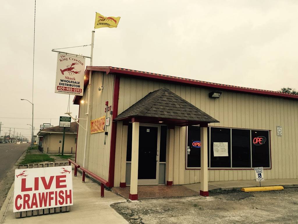 The King Crawfish Shack | restaurant | 3137 Gulfway Dr, Port Arthur, TX 77642, USA | 4099852393 OR +1 409-985-2393