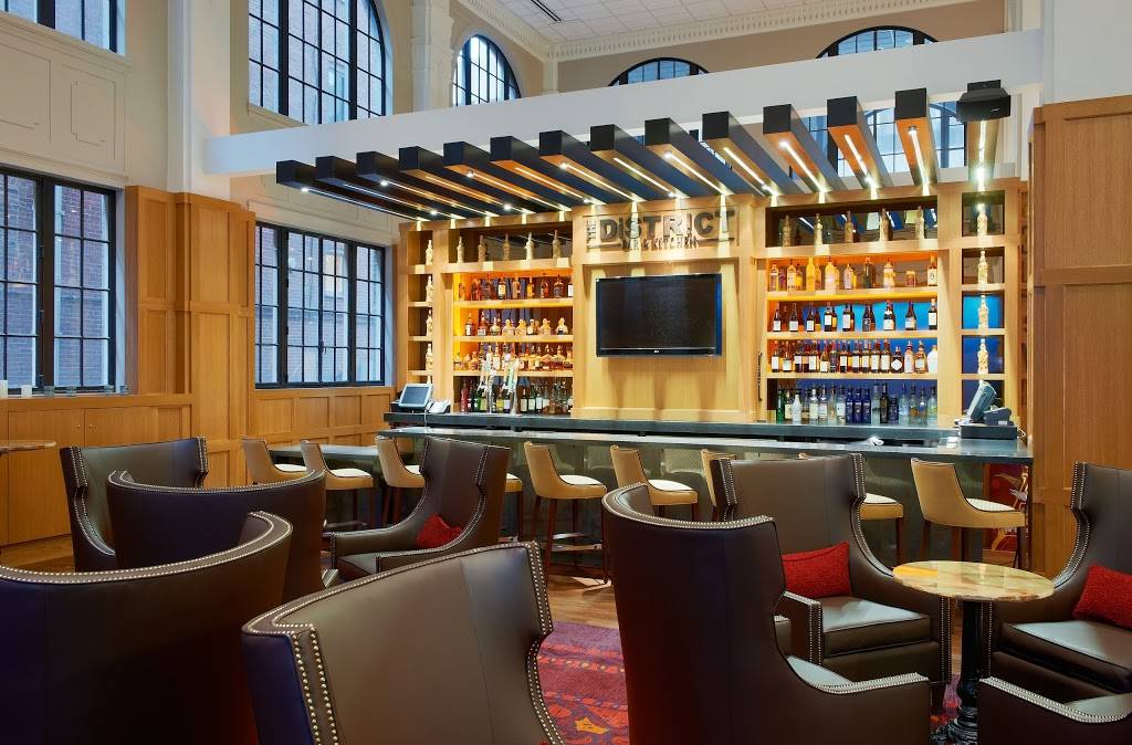 The District Bar & Kitchen | restaurant | 301 Union St, Nashville, TN 37201, USA | 6158916000 OR +1 615-891-6000
