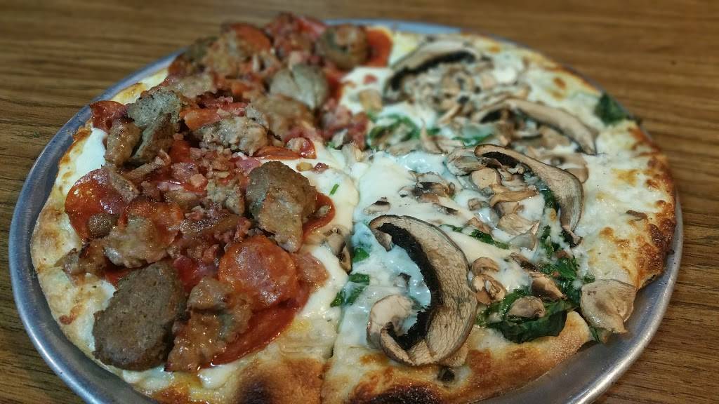 Old Town Pizza and Tap House | restaurant | 9677 Elk Grove Florin Rd, Elk Grove, CA 95624, USA | 9166866655 OR +1 916-686-6655