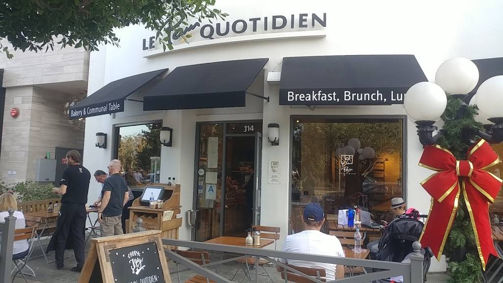 Le Pain Quotidien | restaurant | 13050 San Vicente Blvd Ste 114, Los Angeles, CA 90049, USA | 3103938185 OR +1 310-393-8185