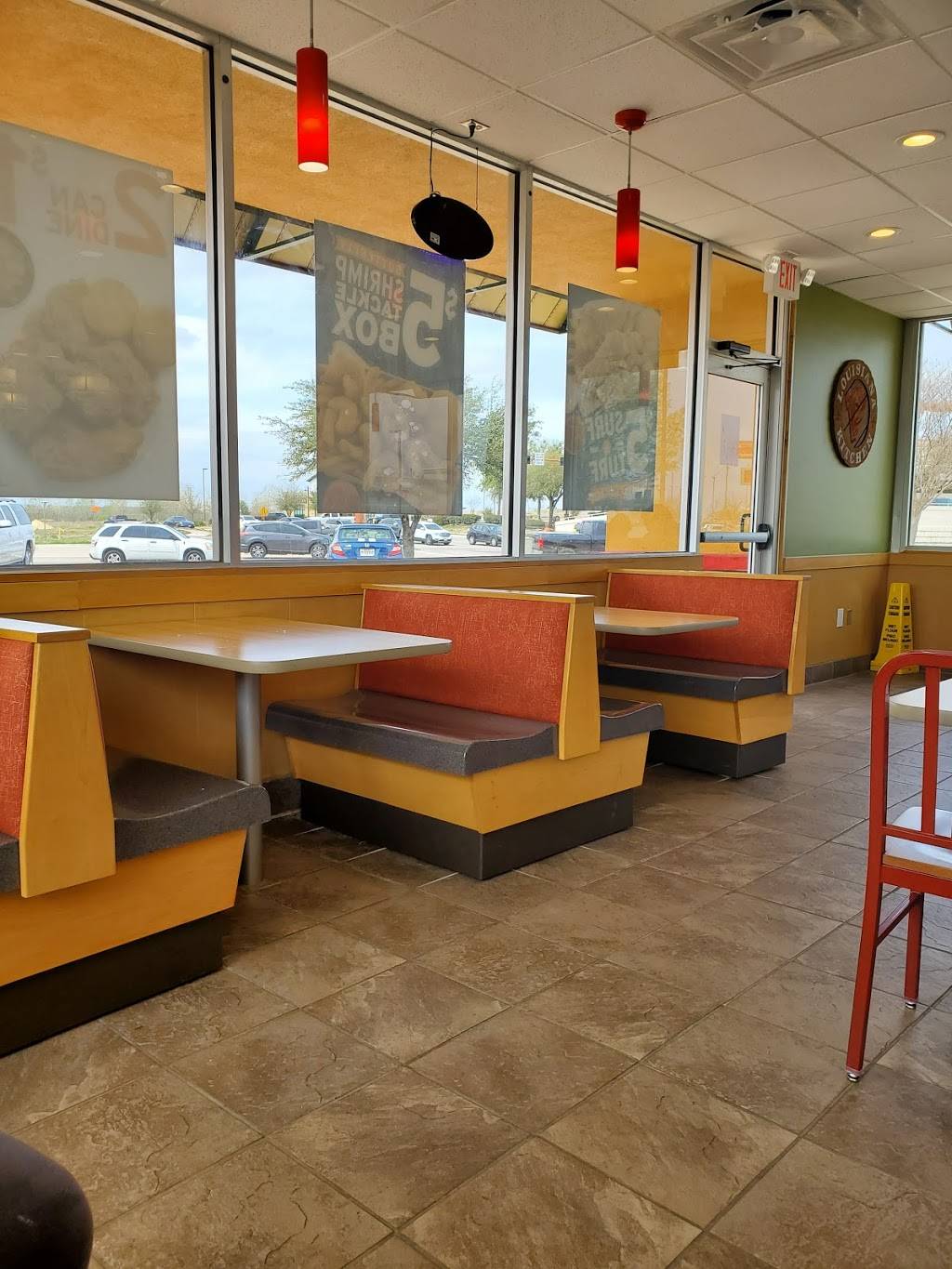 Popeyes Louisiana Kitchen | restaurant | 8723 Benbrook Blvd, Benbrook, TX 76126, USA | 8179843910 OR +1 817-984-3910