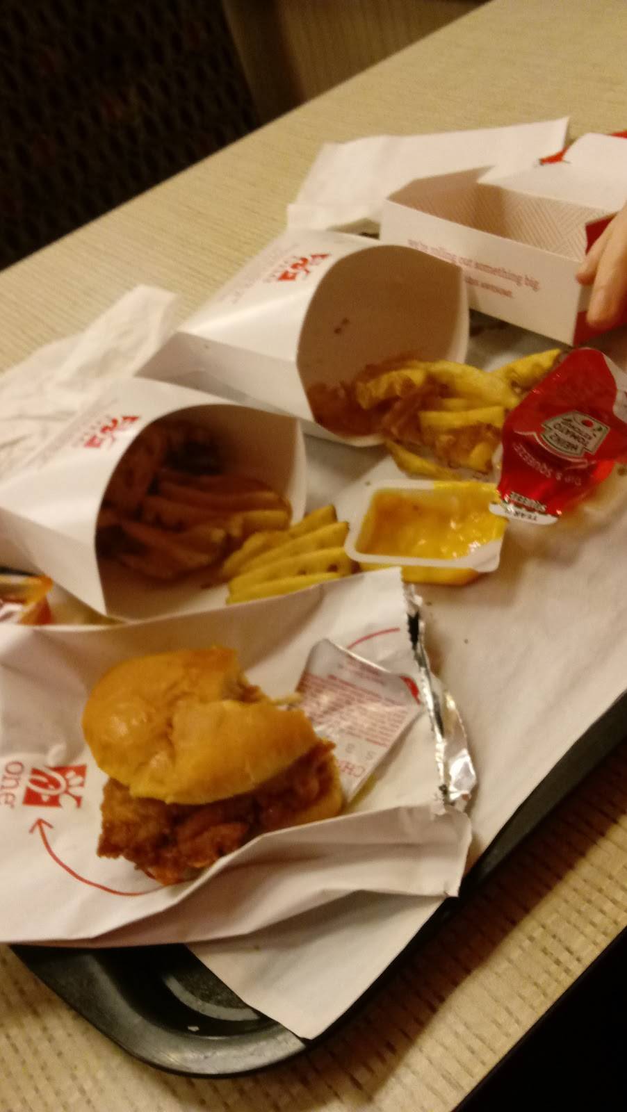 Chick-fil-A | restaurant | 2700 Miamisburg Centerville Rd #212, Dayton, OH 45459, USA | 9374391932 OR +1 937-439-1932