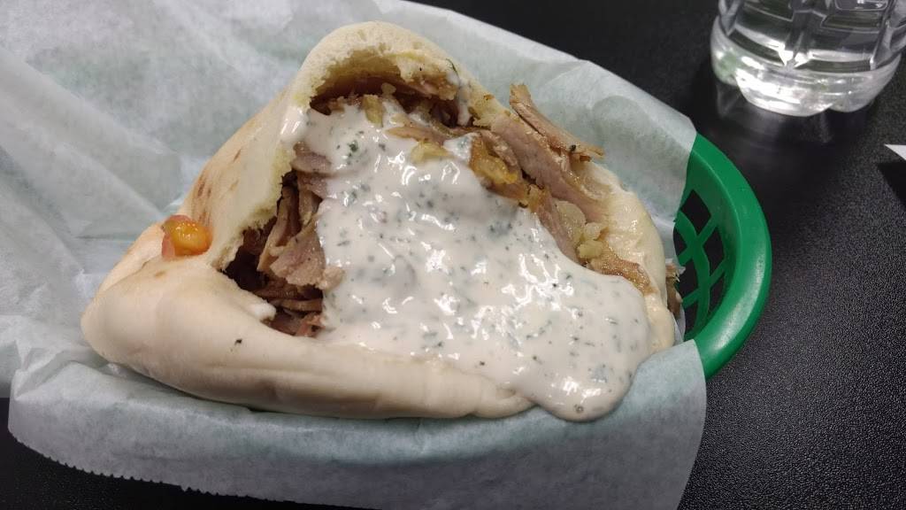 Chill & Grill Pita | restaurant | 7158 N Beracasa Way, Boca Raton, FL 33433, USA | 5617176968 OR +1 561-717-6968