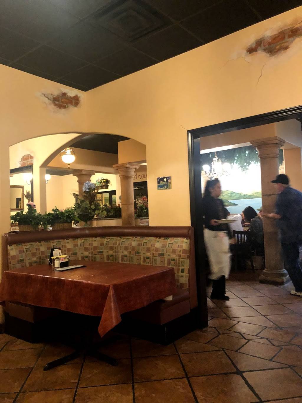 Antonios Italian Grill & Seafood | restaurant | 2727 W Baker Rd, Baytown, TX 77521, USA | 2814207577 OR +1 281-420-7577