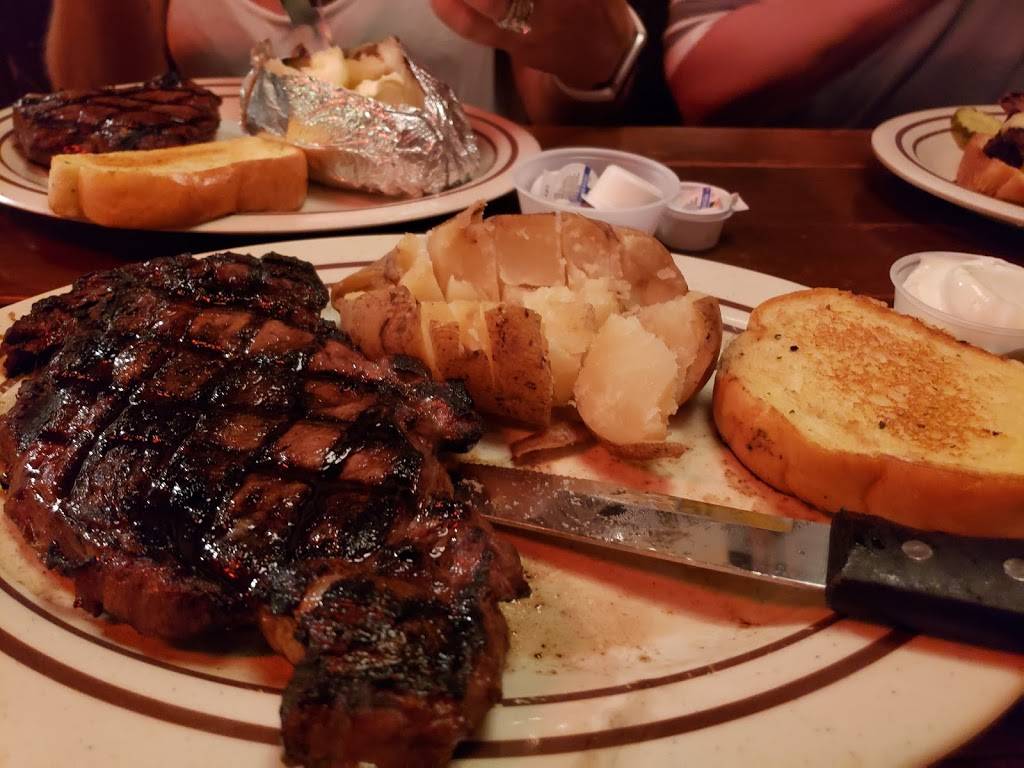 Gasthaus Bar & Grille | restaurant | 214 W Main St, Cherokee, IA 51012, USA | 7122259908 OR +1 712-225-9908