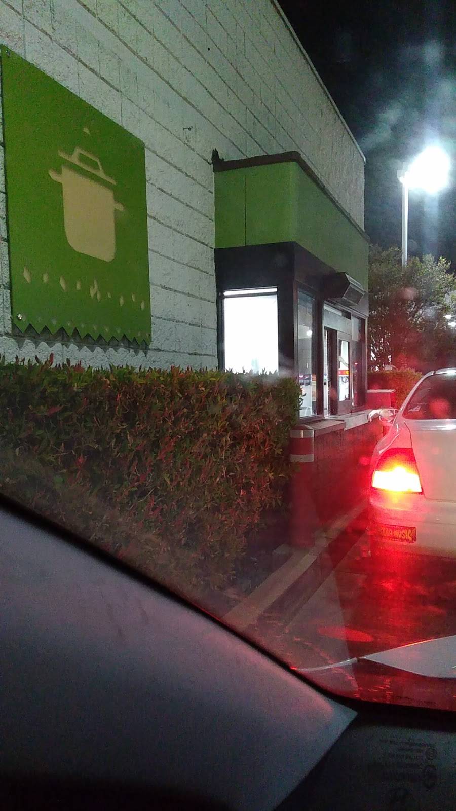 Del Taco | meal takeaway | 18801 Vía Princessa, Santa Clarita, CA 91351, USA | 6614240823 OR +1 661-424-0823