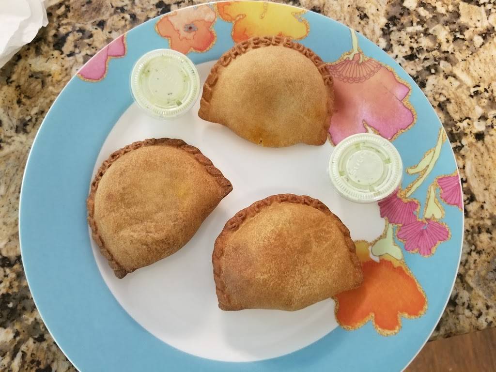 DMV Empanadas | restaurant | 113 E Diamond Ave, Gaithersburg, MD 20877, USA | 2404777611 OR +1 240-477-7611