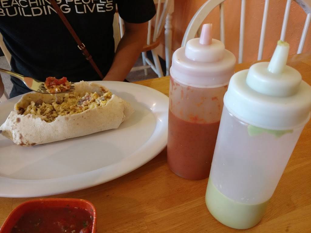 Cilantros Mexican restaurant | restaurant | 113 N Waco St, Hillsboro, TX 76645, USA | 2545829433 OR +1 254-582-9433