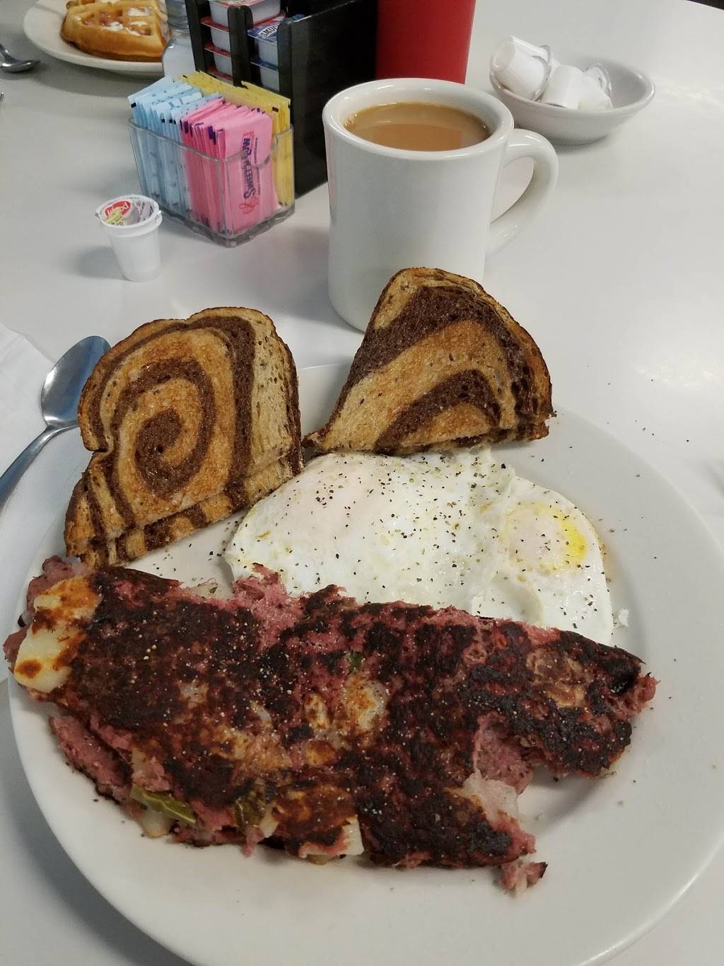 Mels Raspberry Patch | restaurant | 630 Main St, Springvale, ME 04083, USA | 2073249741 OR +1 207-324-9741