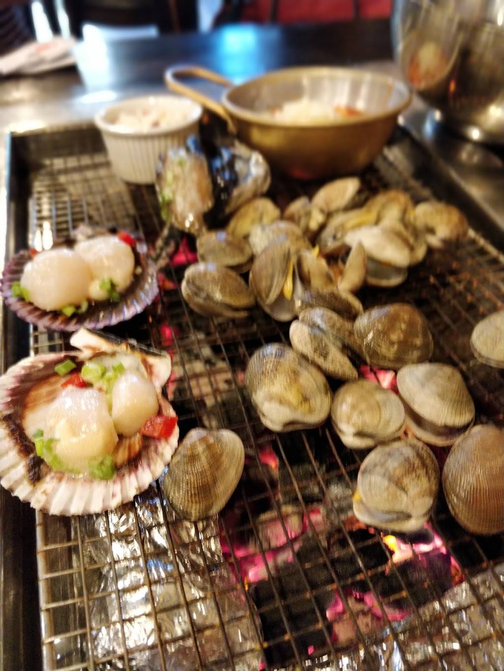 Daebudo(대부도) | restaurant | 3916 Wilshire Blvd, Los Angeles, CA 90010, USA | 2133521300 OR +1 213-352-1300