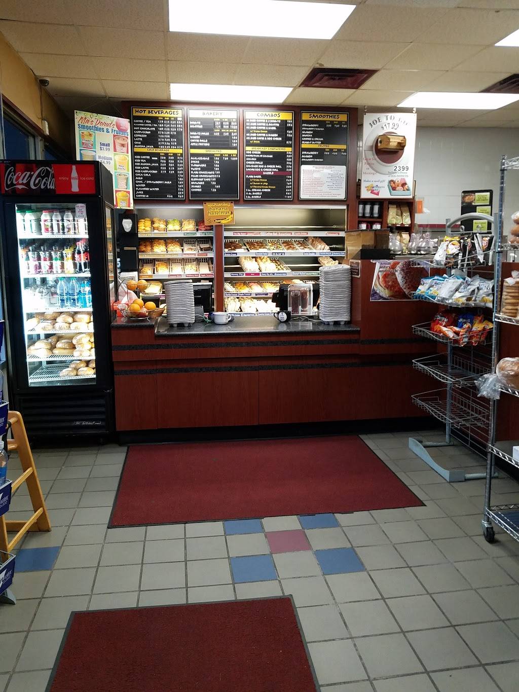 Mas Donuts & More | bakery | 78 W Main Rd, Middletown, RI 02842, USA | 4018415750 OR +1 401-841-5750