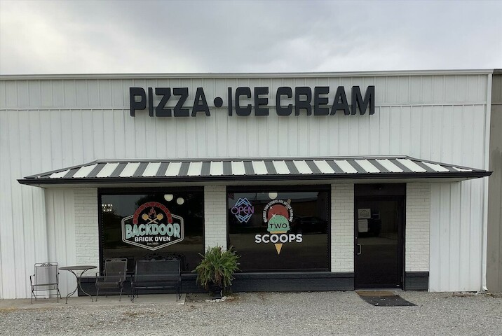 Backdoor Brick Oven | restaurant | 1300 S Business 61 1, Bowling Green, MO 63334, USA | 5733244444 OR +1 573-324-4444