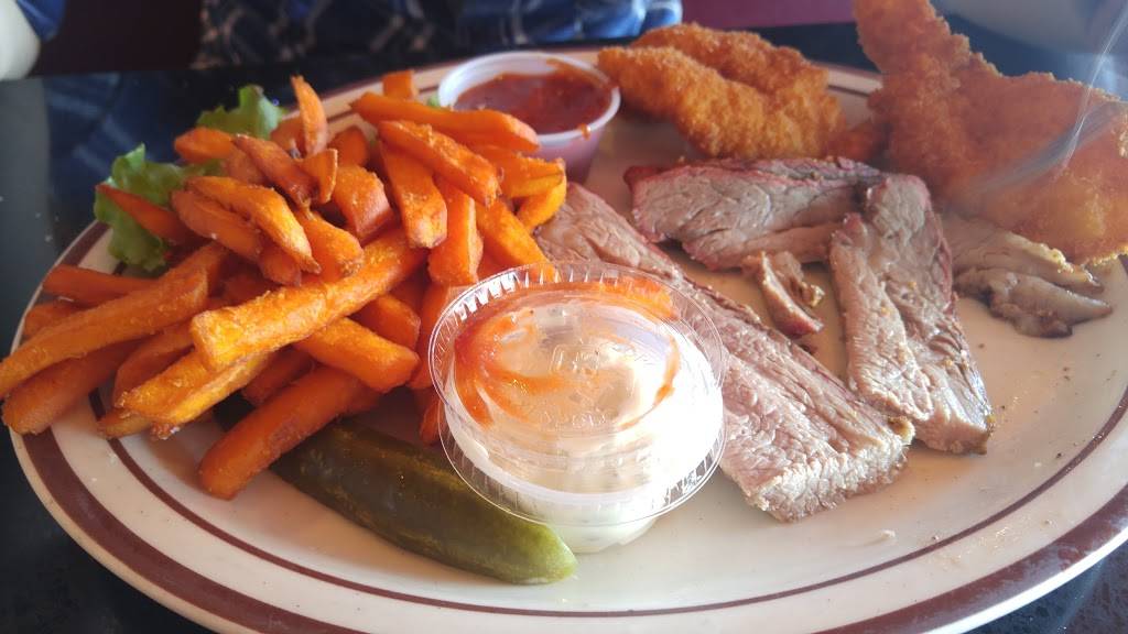 Emil Villas Hickory Pit - San Leandro | restaurant | 1800 E 14th St, San Leandro, CA 94577, USA | 5103577776 OR +1 510-357-7776