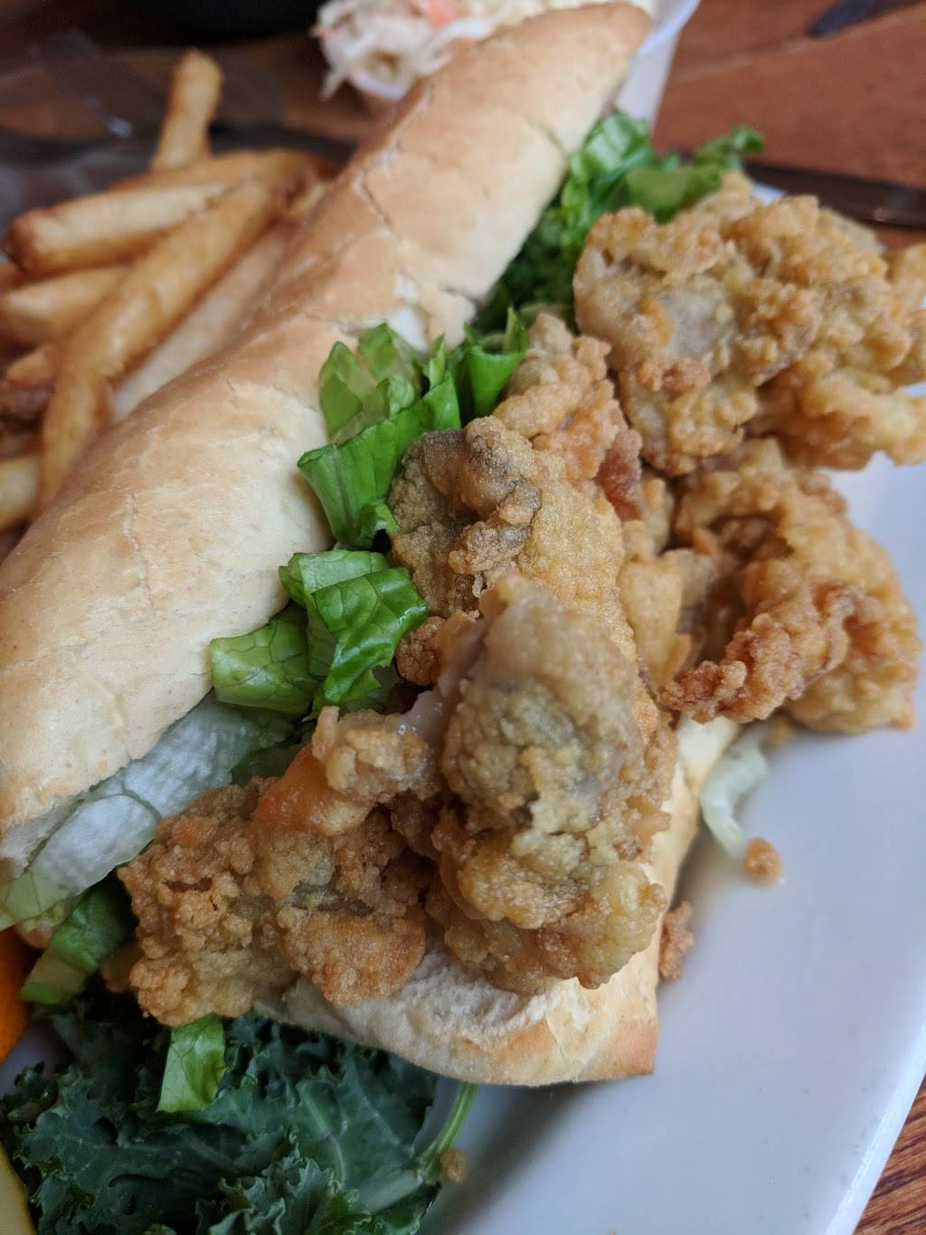 Anchor Seafood Restaurant | restaurant | 8 S Main St, Wilmington, VT 05363, USA | 8024642112 OR +1 802-464-2112