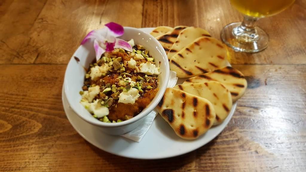 Airways Brewing - The Bistro & Beer Garden | restaurant | 320 W Harrison St, Kent, WA 98032, USA | 2532368632 OR +1 253-236-8632