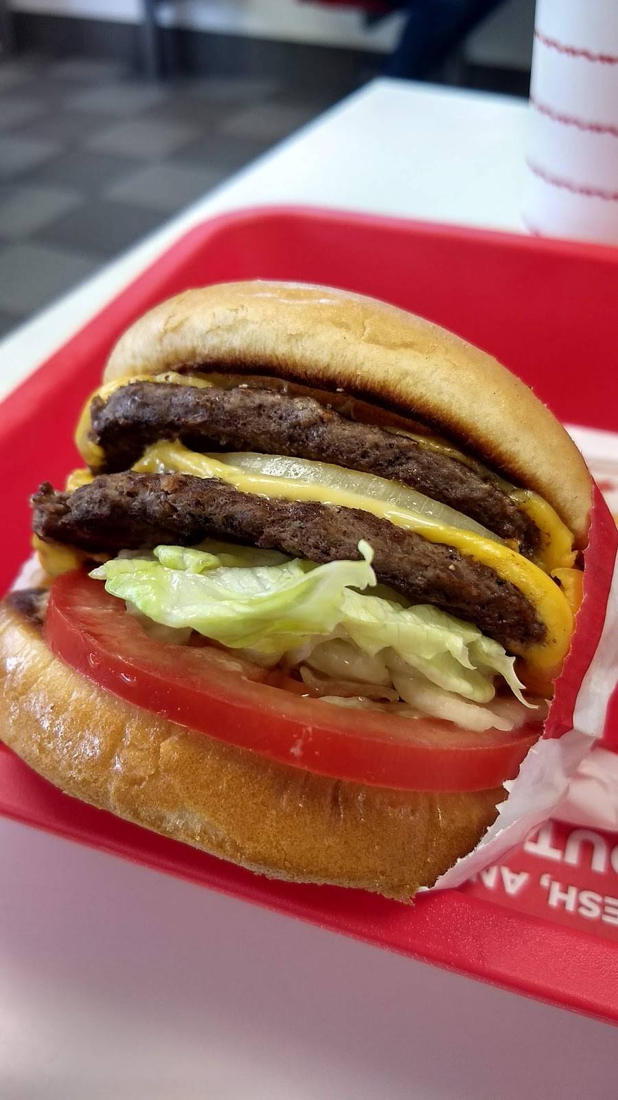 In-N-Out Burger | restaurant | 5590 Cottle Rd, San Jose, CA 95123, USA | 8007861000 OR +1 800-786-1000