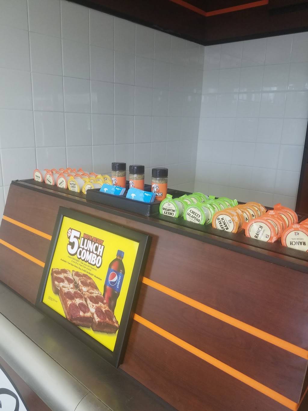 Little Caesars Pizza | meal takeaway | 1944 W Stadium Blvd, Ann Arbor, MI 48103, USA | 7346658621 OR +1 734-665-8621