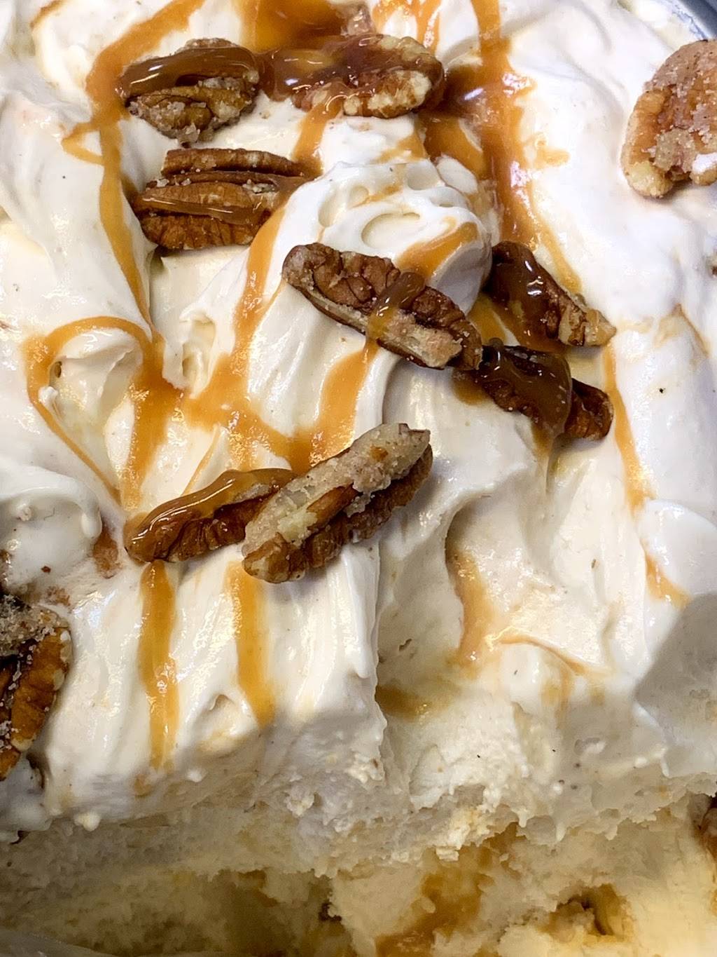 The Commissary/ Moondoggys Legit Gelato | restaurant | 229 4800 S, Salt Lake City, UT 84107, USA | 8012318002 OR +1 801-231-8002