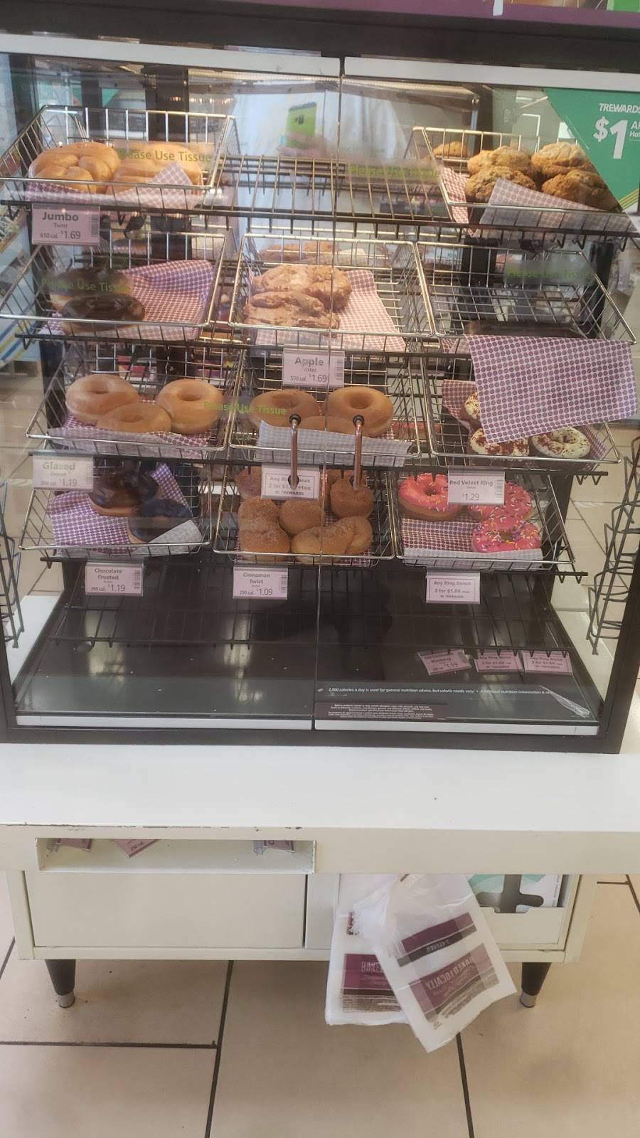 7-Eleven | bakery | 3650 N Military Hwy, Norfolk, VA 23518, USA | 7578550561 OR +1 757-855-0561