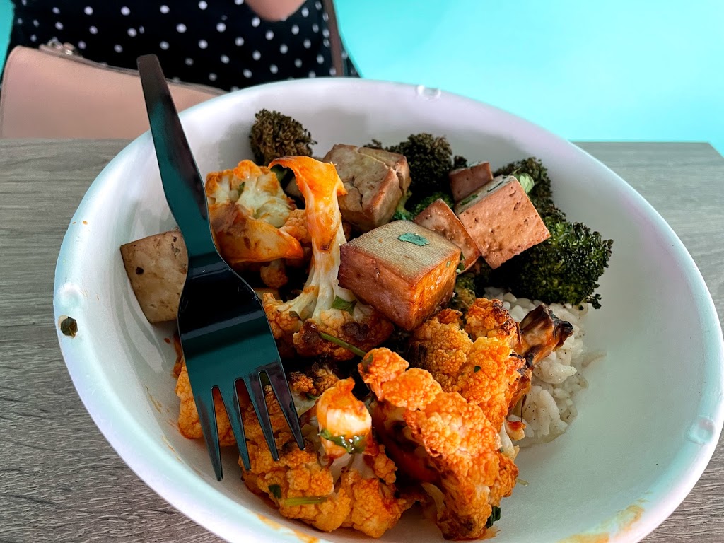 Mahana Fresh | restaurant | 2420 W Brandon Blvd, Brandon, FL 33511, USA | 8133307890 OR +1 813-330-7890