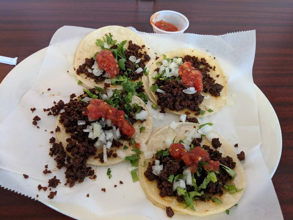 Mercedes Mexican Restaurant | restaurant | 11165 Irma Dr, Northglenn, CO 80233, USA | 3034573208 OR +1 303-457-3208