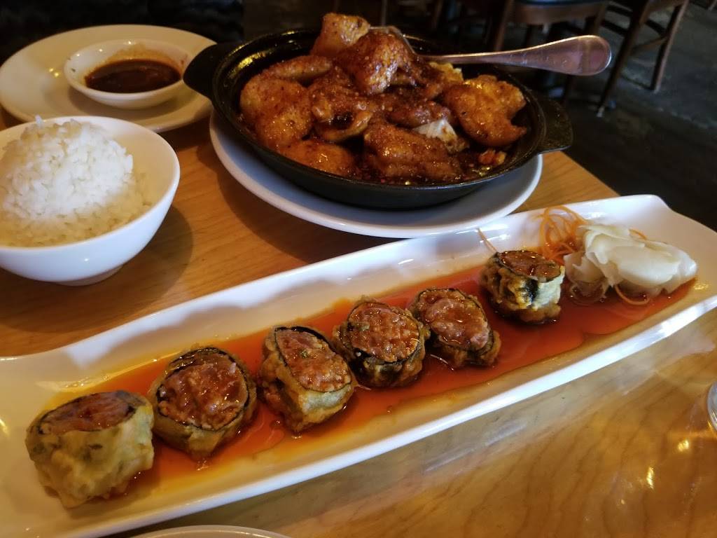 Sushi House | restaurant | 830 E Ogden Ave, Westmont, IL 60559, USA | 6309208948 OR +1 630-920-8948