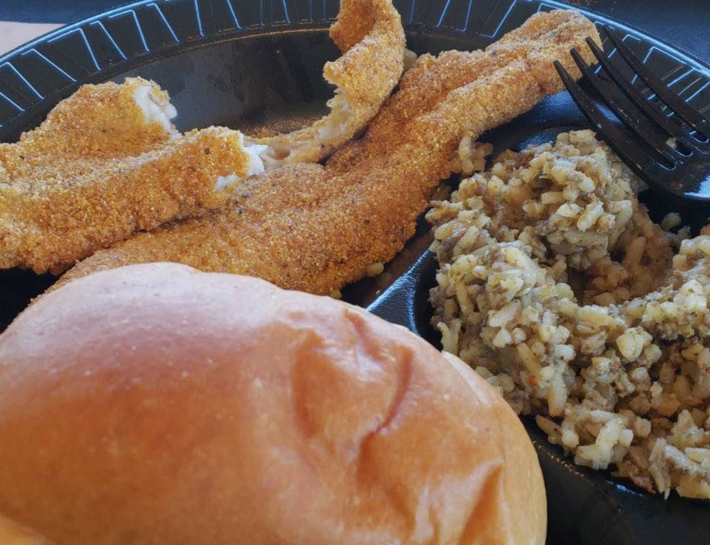 Golden Chick | meal takeaway | 3001 Altamesa Blvd, Fort Worth, TX 76133, USA | 8172945200 OR +1 817-294-5200