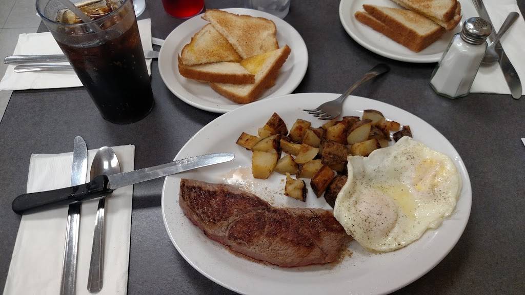 Jerry Bobs Family Restaurant | restaurant | 7545 Houghton Greenway # 155, Tucson, AZ 85747, USA | 5205749060 OR +1 520-574-9060