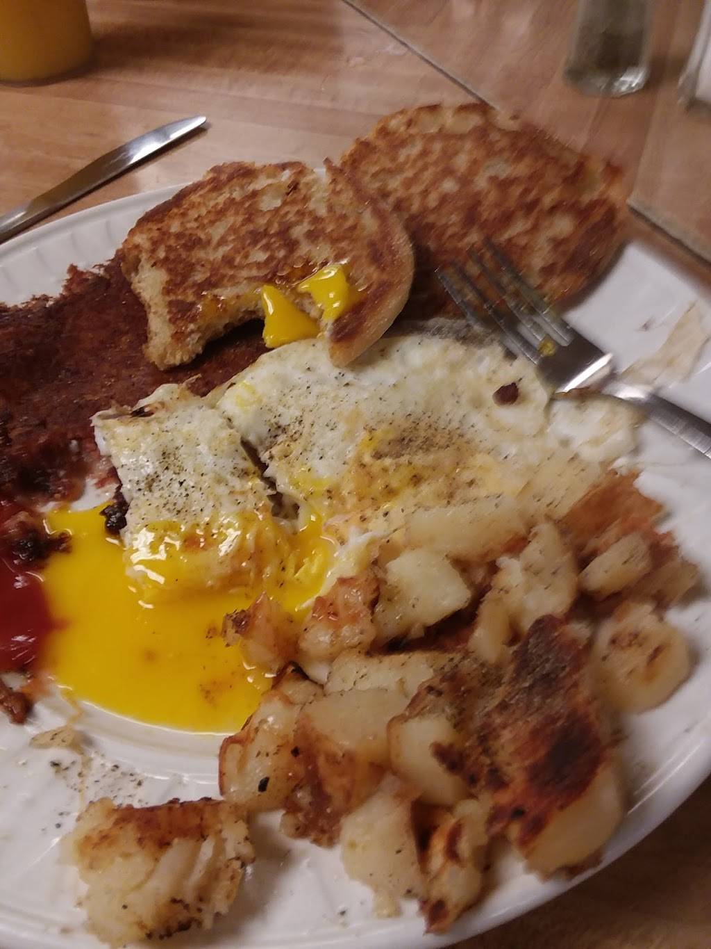 Twin Cities Cafe | restaurant | 48 Alfred St #101, Biddeford, ME 04005, USA | 2072824862 OR +1 207-282-4862