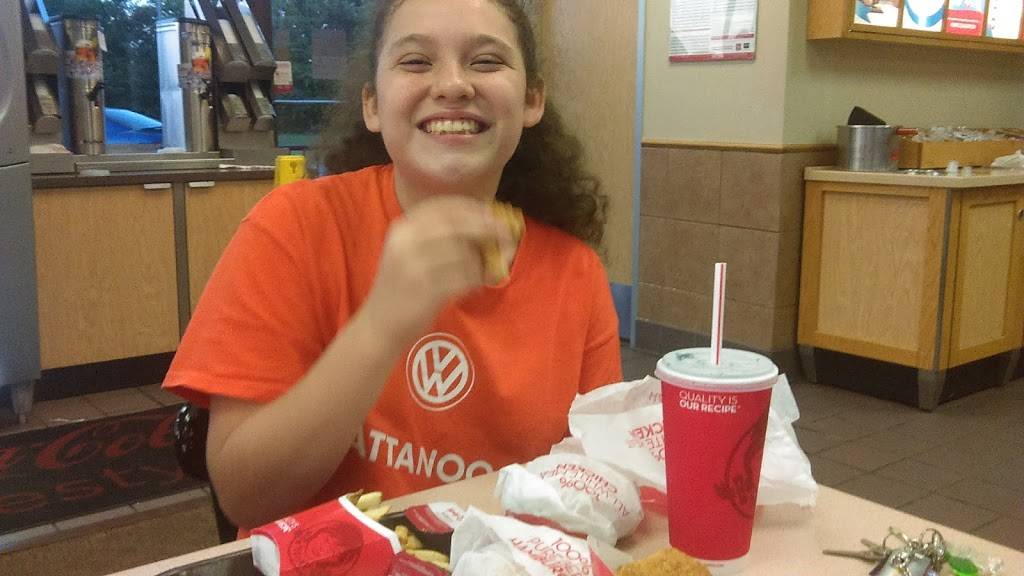 Wendys | restaurant | 3104 S, Broad St, Chattanooga, TN 37408, USA | 4232670754 OR +1 423-267-0754