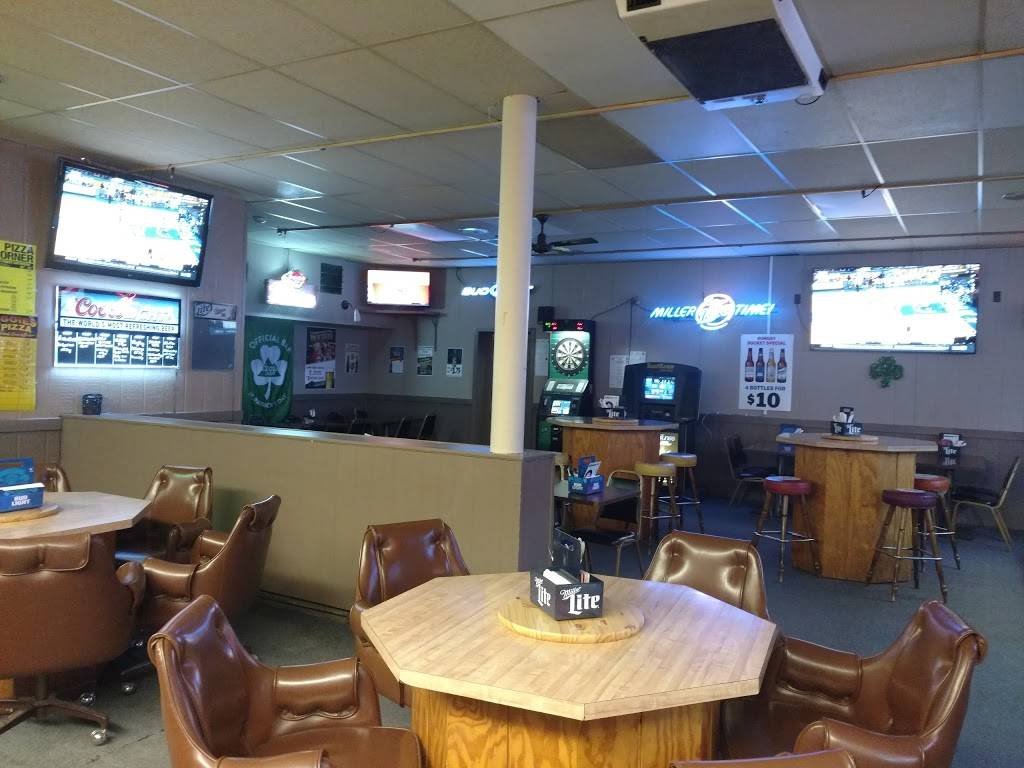 The Blazer Bar And Grill | restaurant | 106 E 1st St, Fairmont, MN 56031, USA | 5072382349 OR +1 507-238-2349